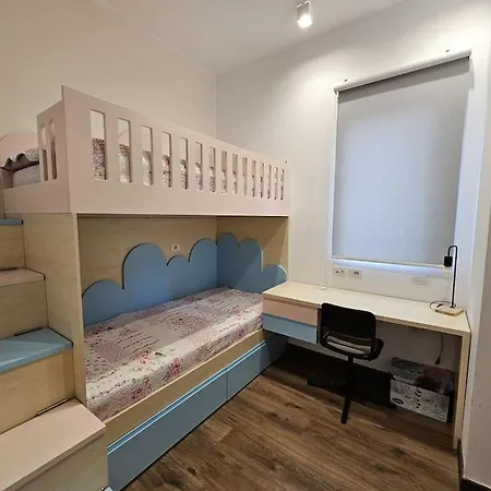 Lägenhet Deluxe Flat With Garden_tirana